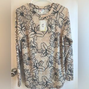 LulaRoe Erin Long Sleeved Top, Size XXS, New